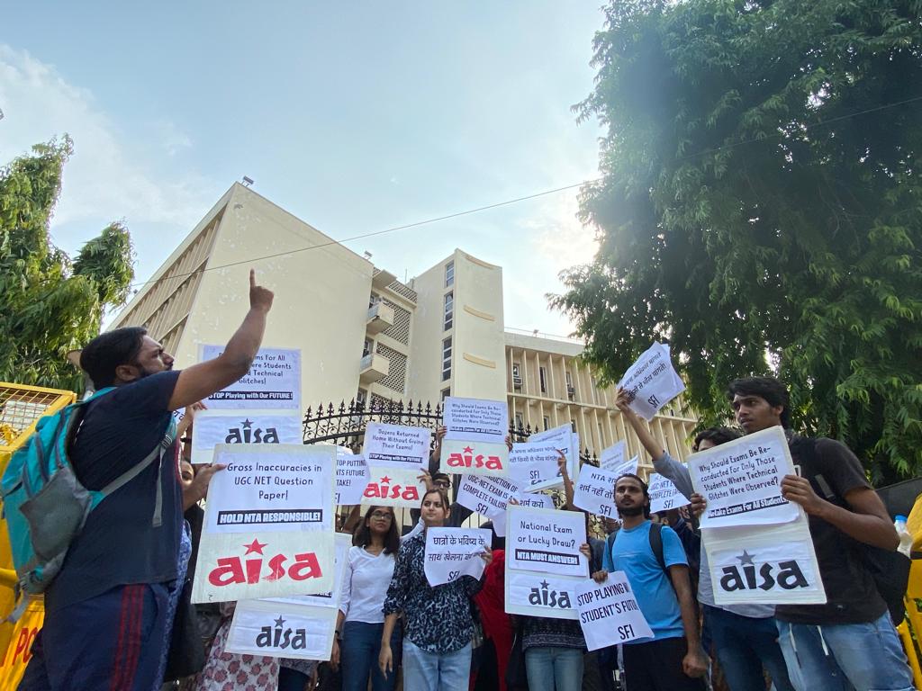 AISA Protested in front of UGC HQ Regarding the Discrepancies in the Ongoing UGC-NET Exams